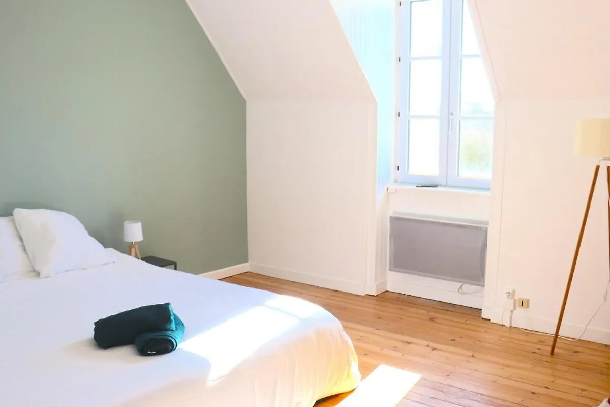 Holiday home Les Pieds Dans L Eau Villa Penmarc'h