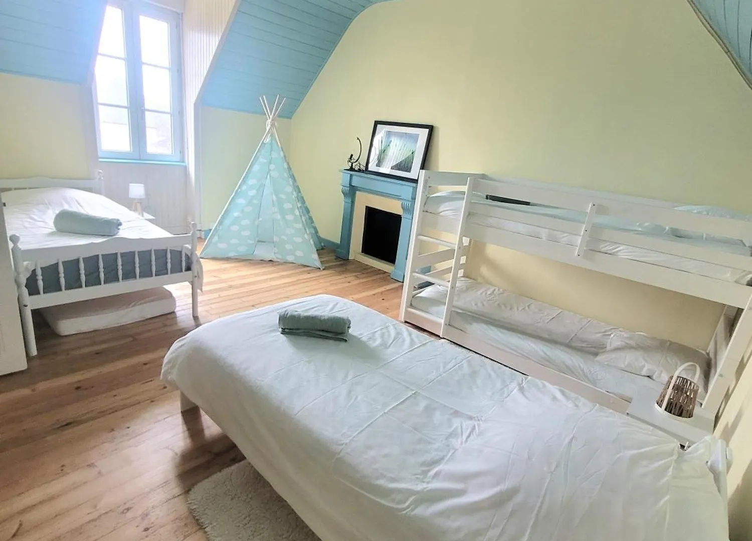 Holiday home Les Pieds Dans L Eau Villa Penmarc'h France